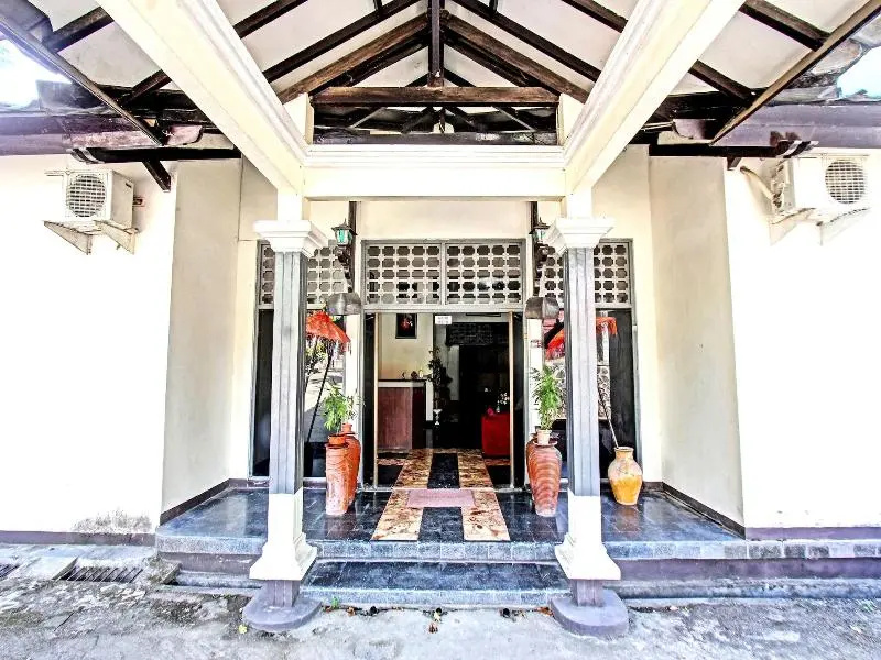 Hotel O Motel Langko