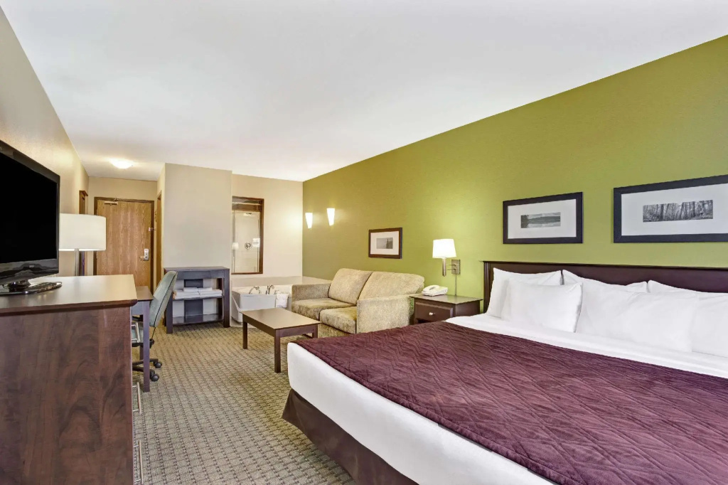 Double Suite (full double bed)