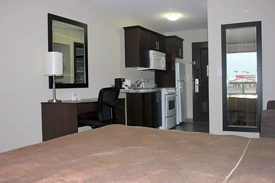 Double Suite (full double bed)