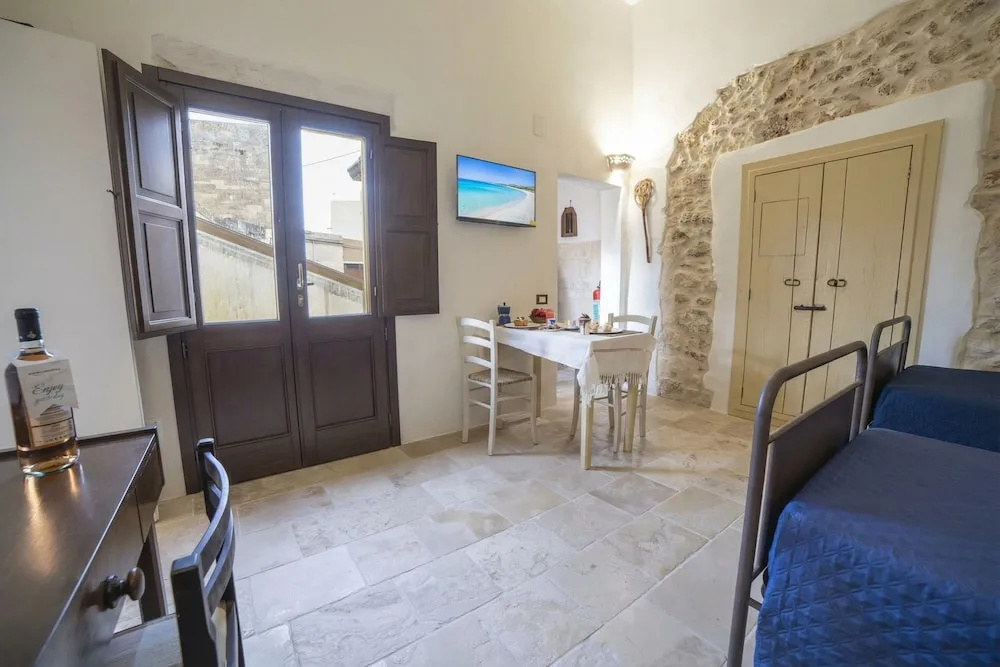 1 Bedroom Family Apartment