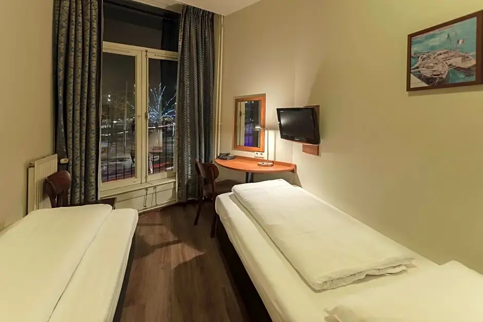A-Train Hotel - Chambres