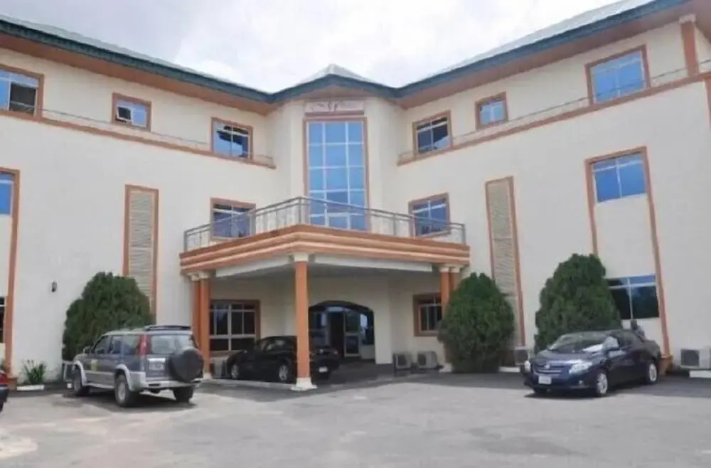 Mangel Hotel and Suites