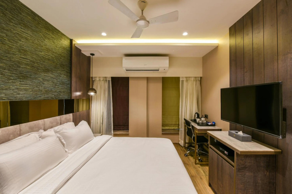 Hotel Orient Regency — 4