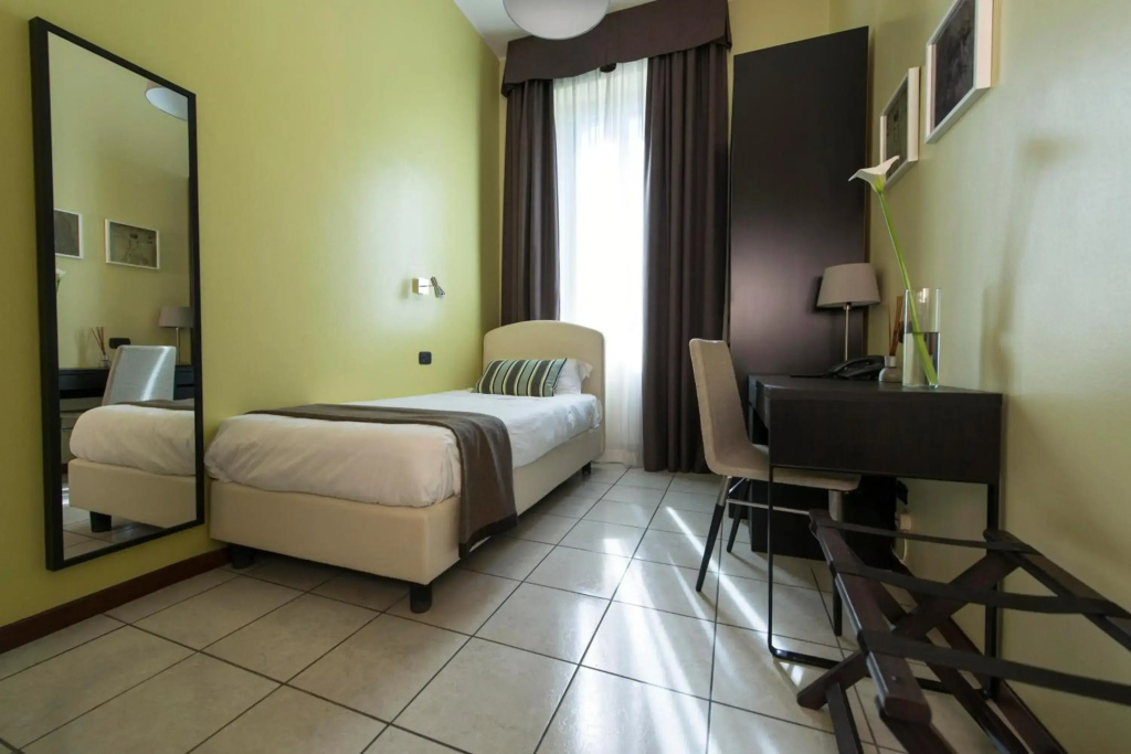 Hotel photo 12