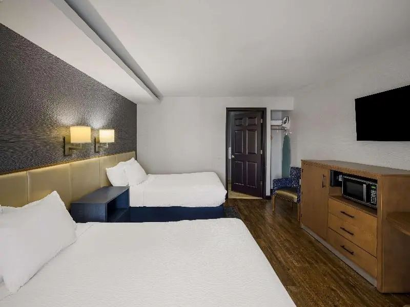 Standard Double room (twin beds)