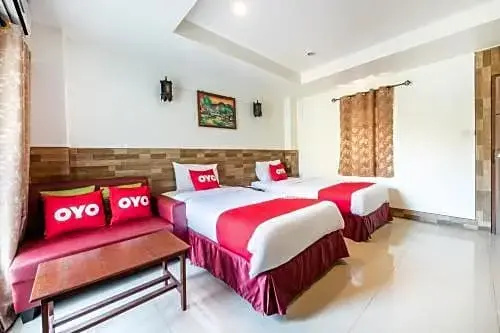 Deluxe Double room (full double bed)