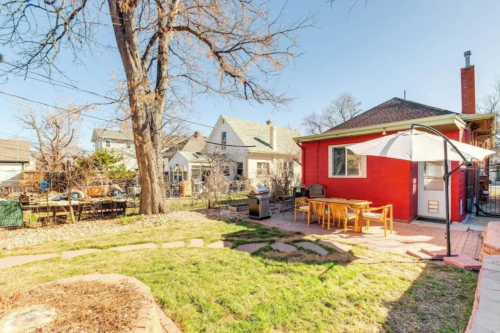 4 Mi to Downtown Denver: Washington Park Hideaway!