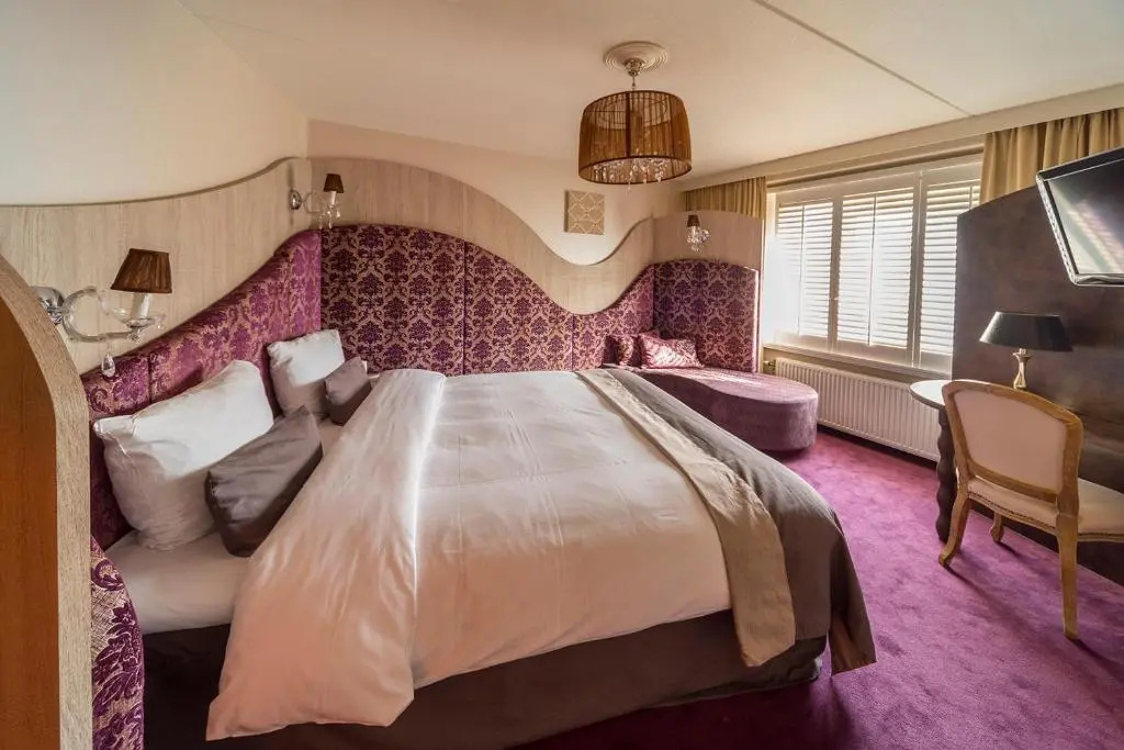 Deluxe Double room full double bed