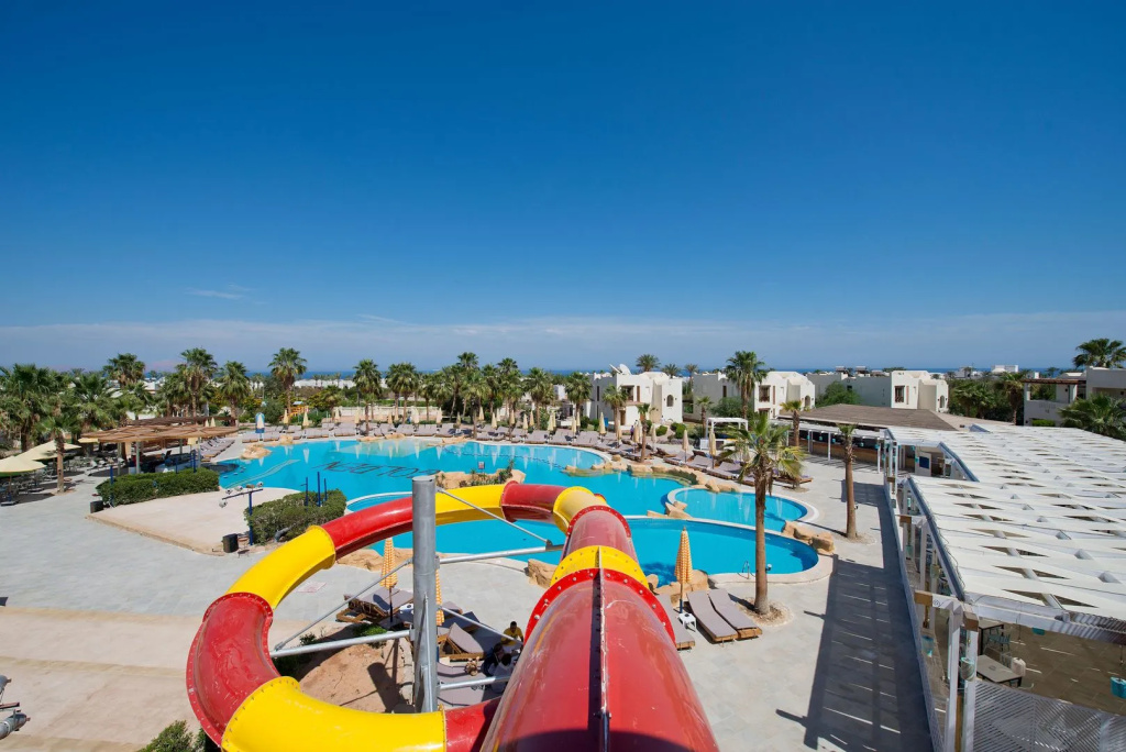 Beach & Waterfront