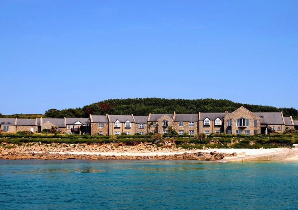 Beach & Waterfront