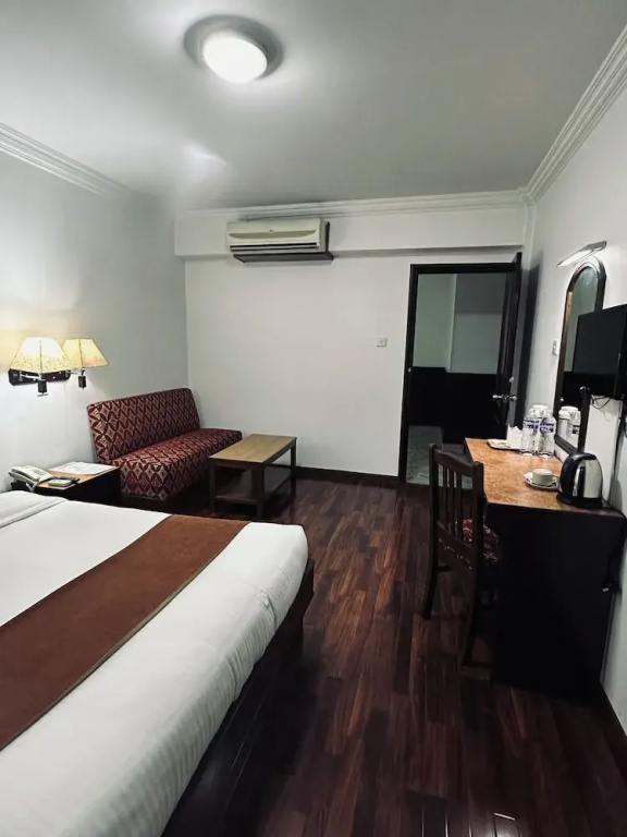 Deluxe Single room