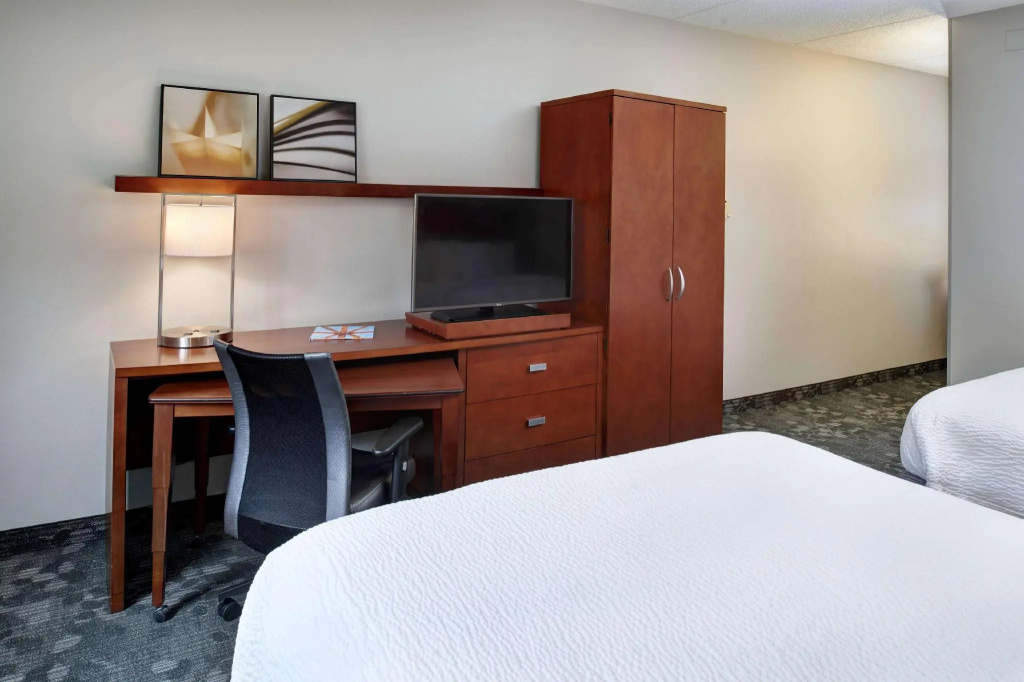 1 Bedroom Quadruple Suite