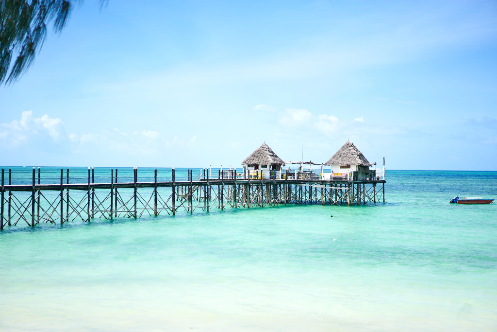 Beach & Waterfront