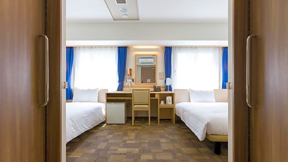 Toyoko Inn Shinjuku Gyoemmae Station 사진 6