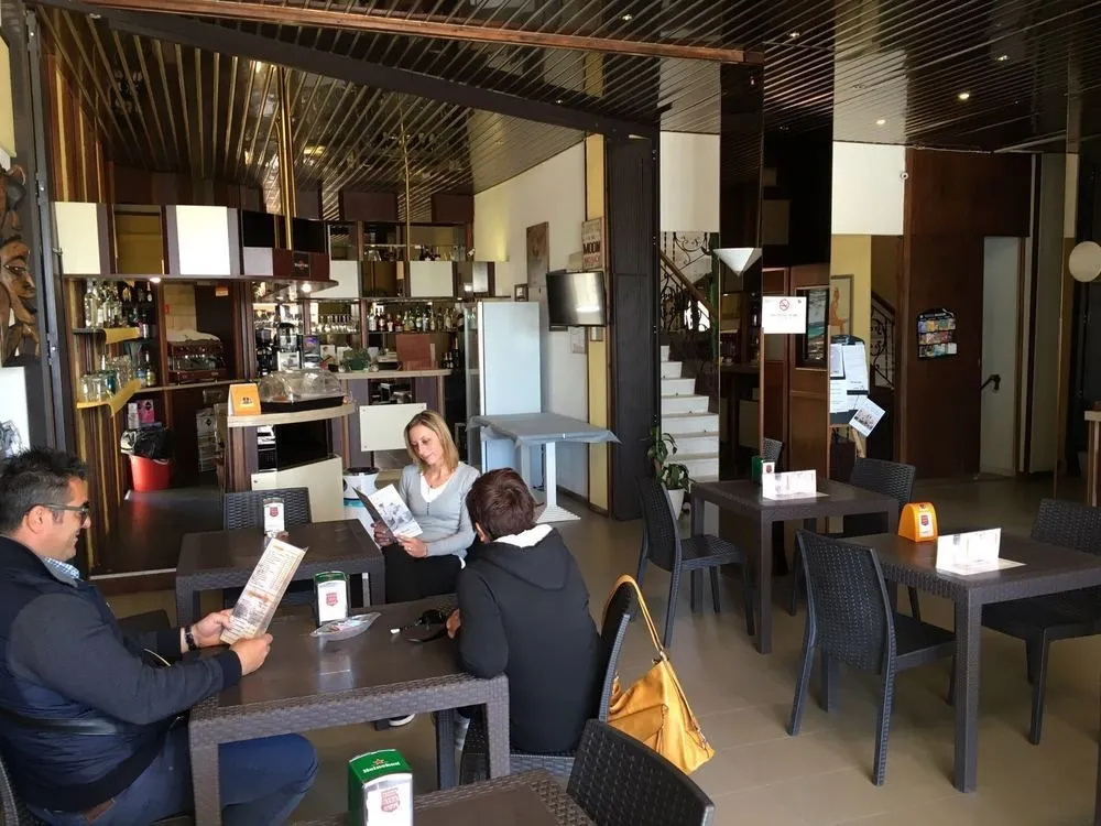 Lobby & Reception