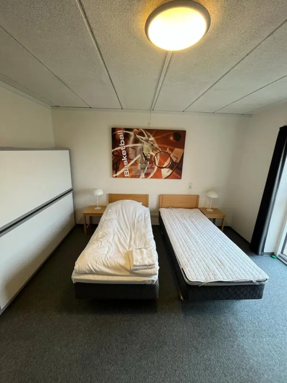 Economy room