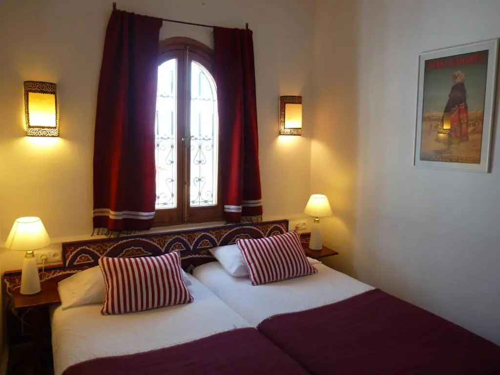 Standard Triple room