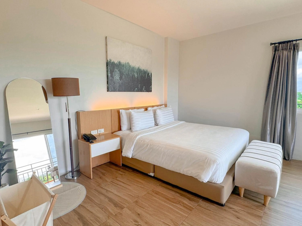 Sleeping Tree Hotel — 3