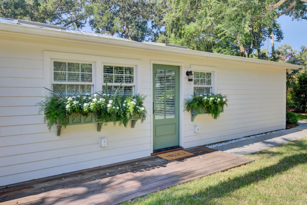 16 29th Avenue Isle of Palms Group Retreat