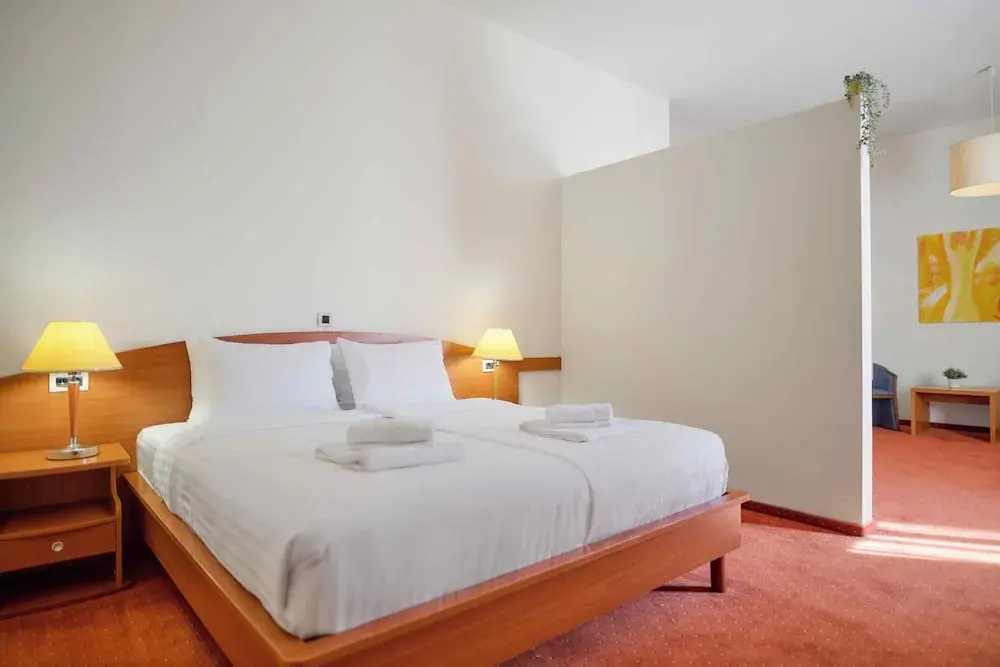 Superior Double room with sea view (full double bed)