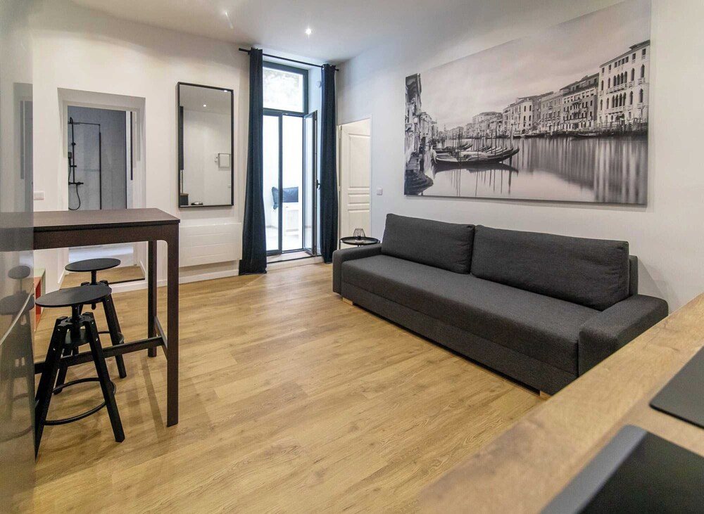 Renovated Cosy Apart Marseille Prefecture