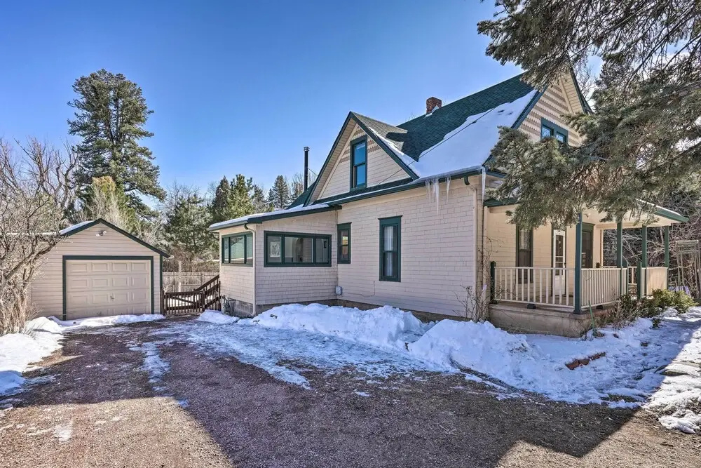 Quiet Hiker & Biker Paradise in Cheyenne Canon!
