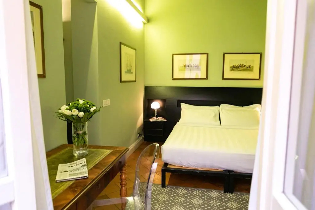 Double Studio (full double bed)