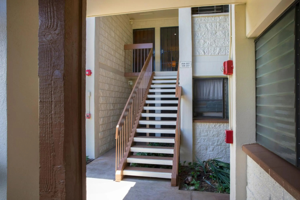Beautiful 1 Bedroom Condo with Ocean Views | Oceanfront