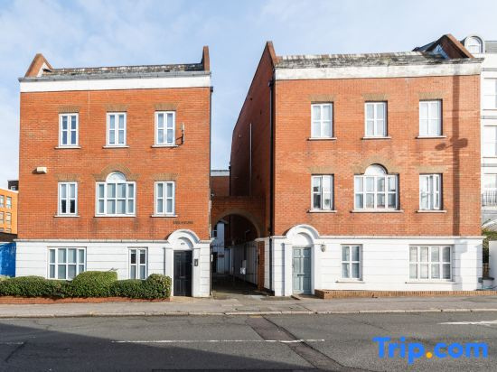 Ibex House Free Parking 2bed Fully Equipped Flat