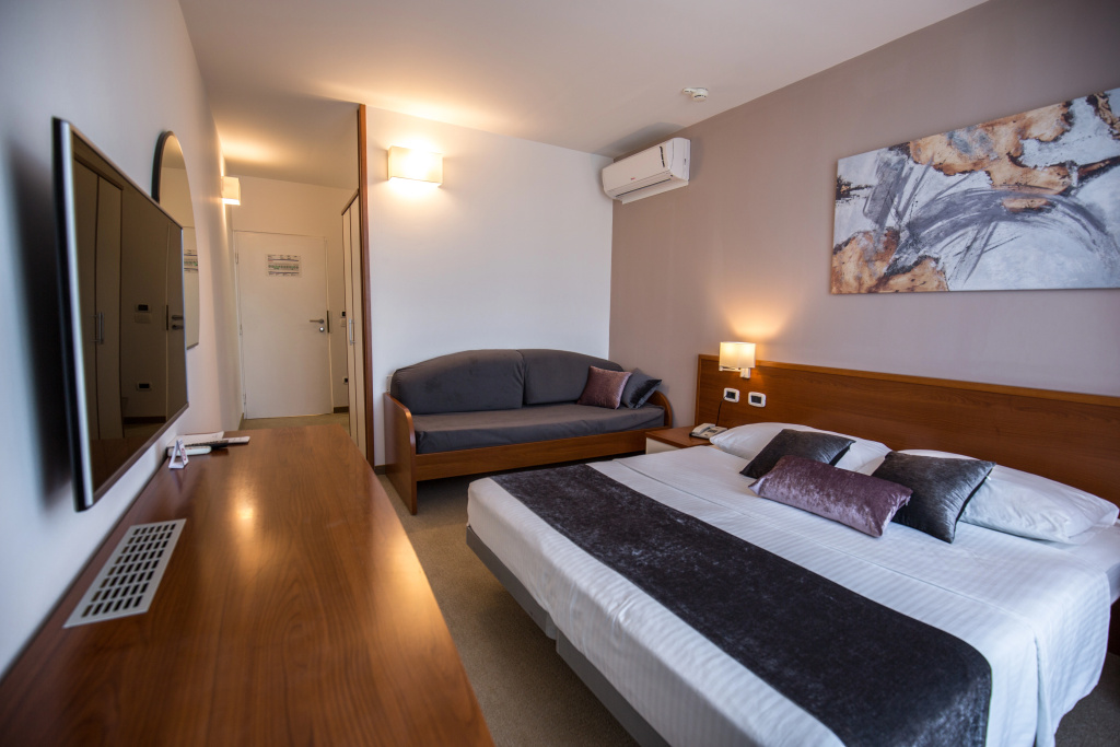 Arena Hotel Holiday - Général