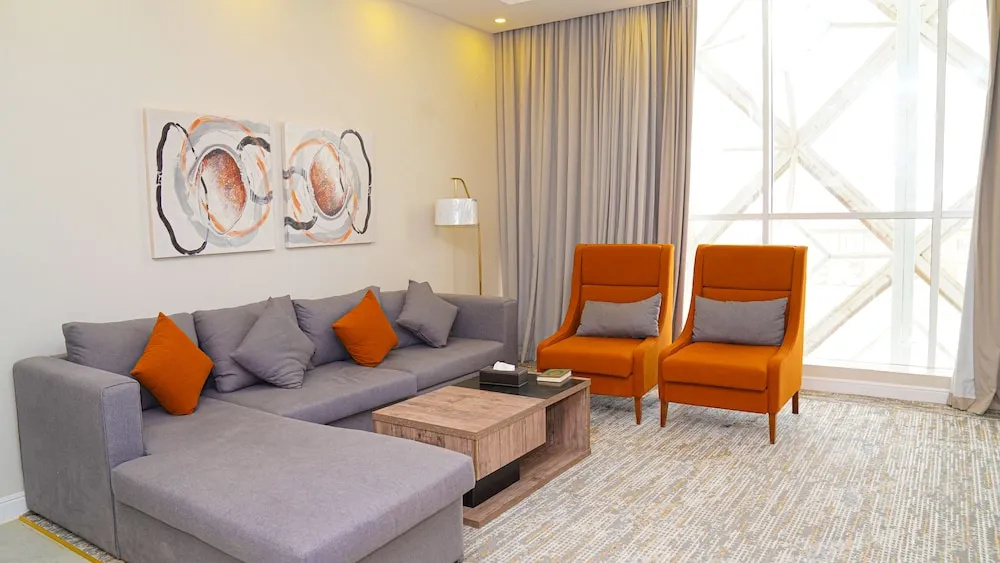 Lobby & Reception