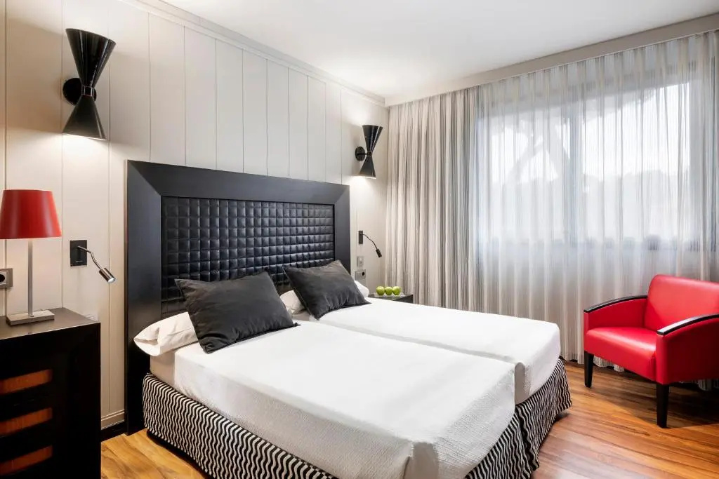 Salles Hotel Aeroport de Girona - Chambres