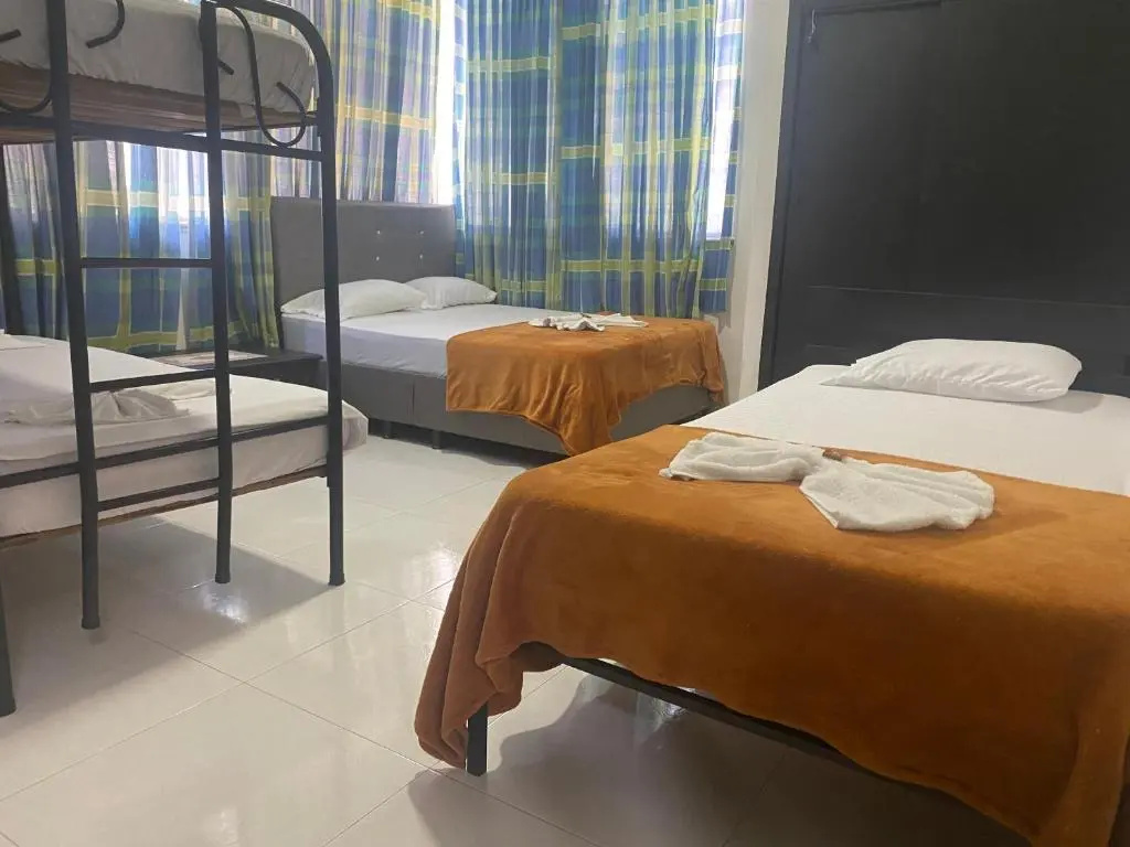 Hotel Colonial Plaza - Chambres