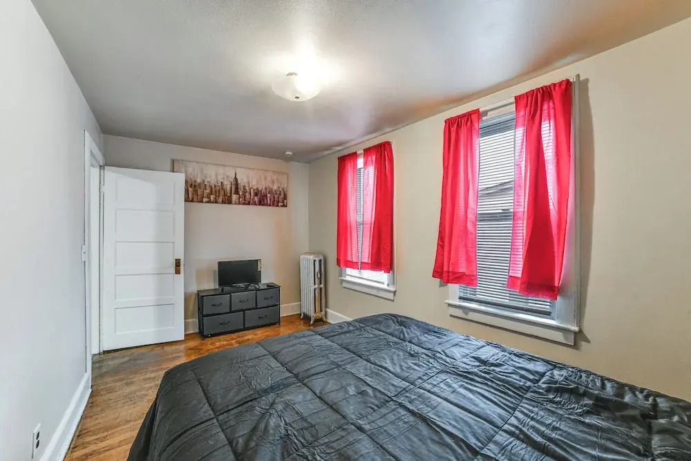 Work & Study: Binghamton Apt 2 Mi to Downtown