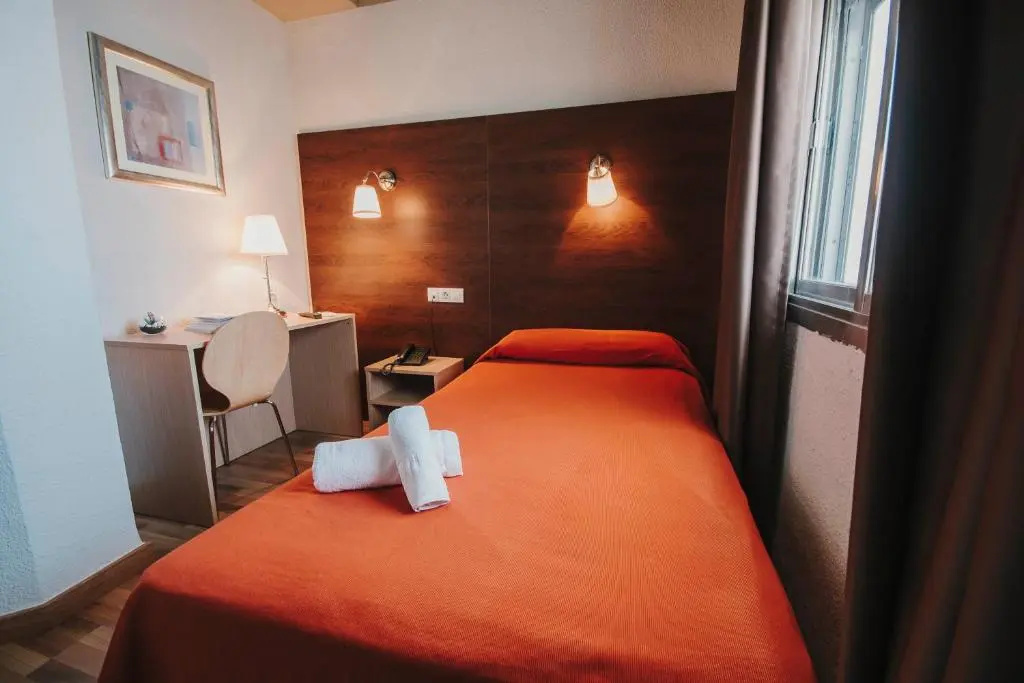 Hotel Embajador - Chambres