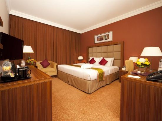City Seasons Al Hamra Hotel