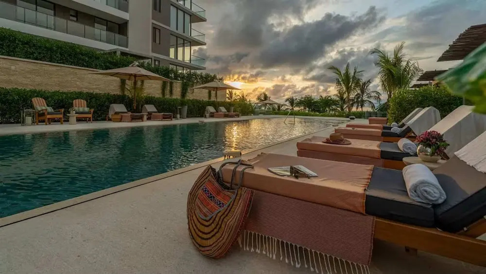 w Minimalist 1BR w Amazing View in Morros Eos