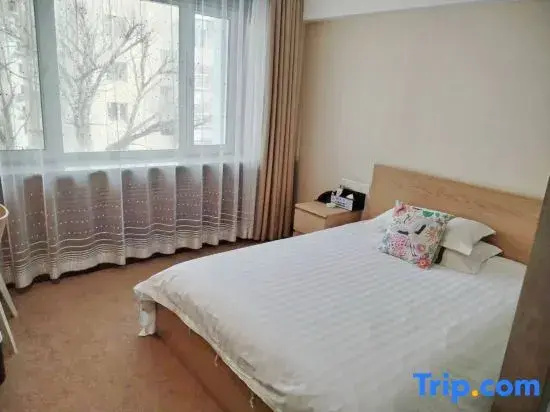 Deluxe Double room (full double bed)