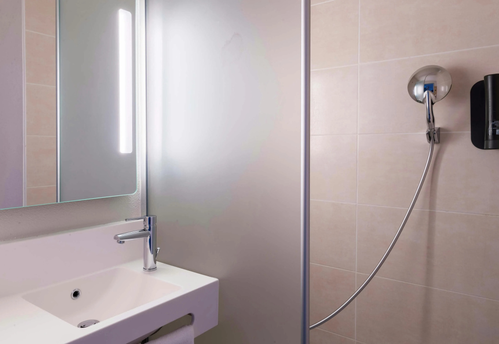 Afficher la photo 8 — B&B Hotel Montargis