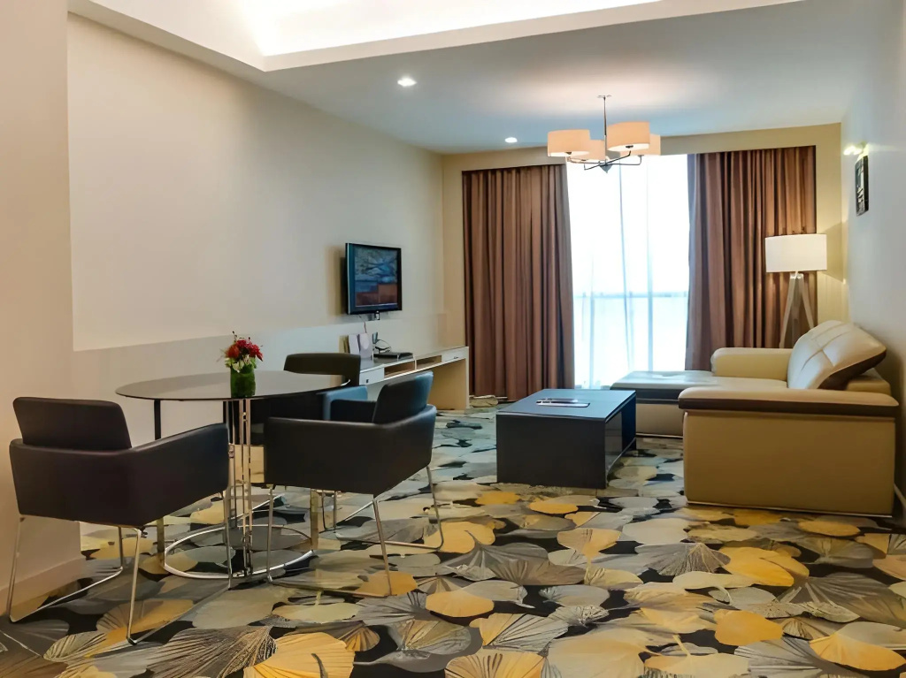 Hotel photo 12