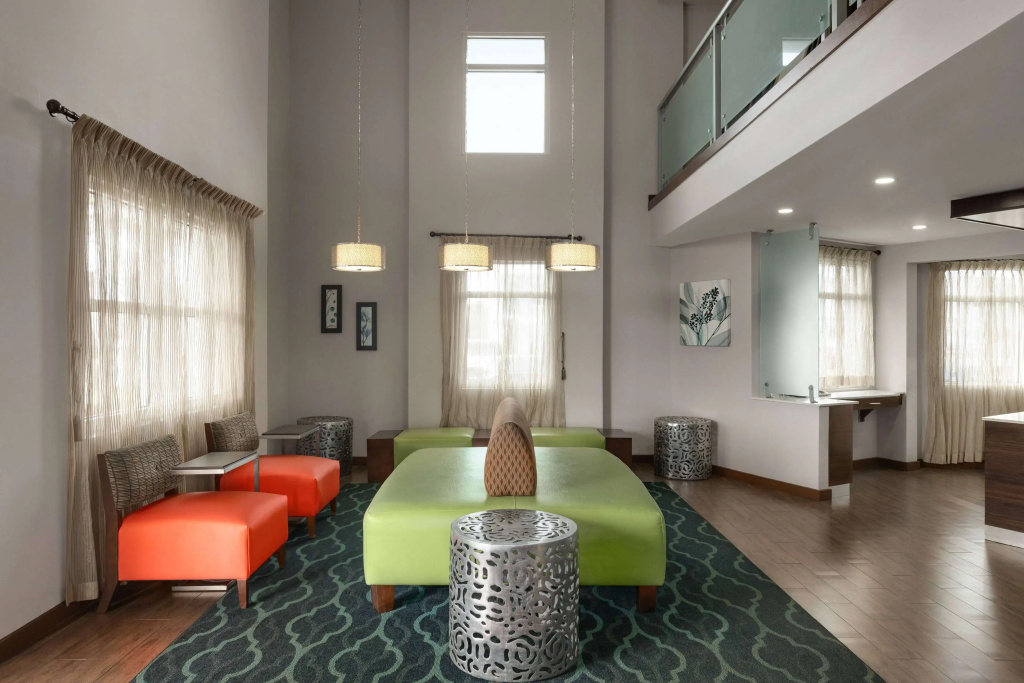 La Quinta Inn & Suites by Wyndham Oceanfront Daytona Beach - Général