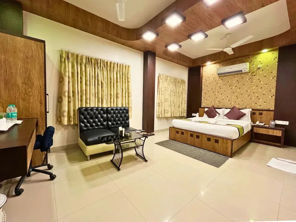 Executive Double room (full double bed)