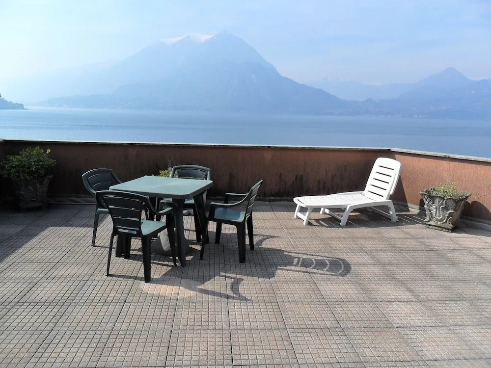 Flat Fiumelatte Terrace lake view