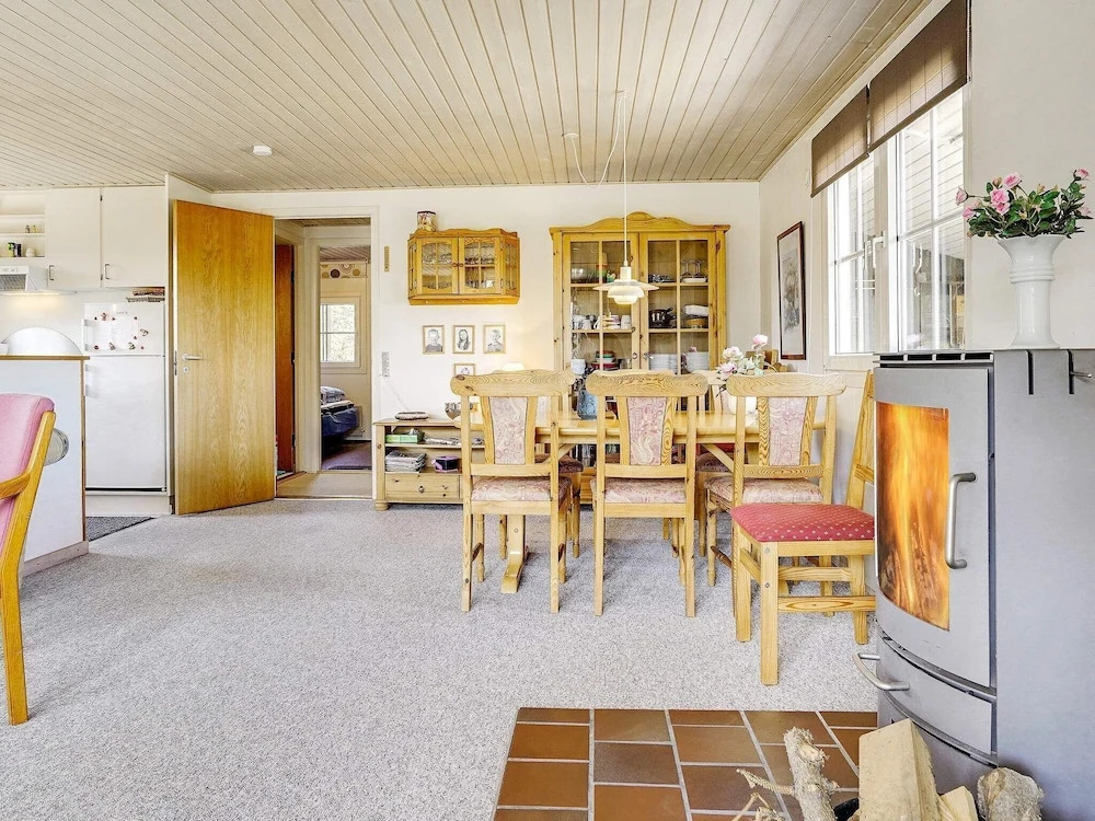 Alluring Holiday Home in Hvide Sande With Terrace - фото 14