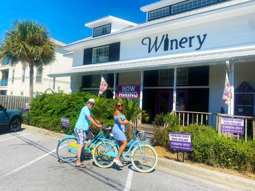 Private Beach Access, Fenced Yard & Pet Friendly, Cabana Life Beach House