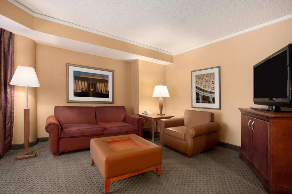 Embassy Suites by Hilton Crystal City National Airport - Général