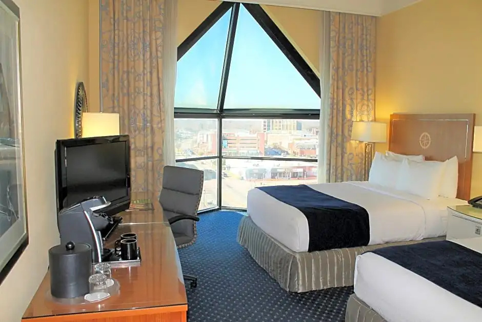 The Landing at Hampton Marina, Tapestry Collection by Hilton - Chambres