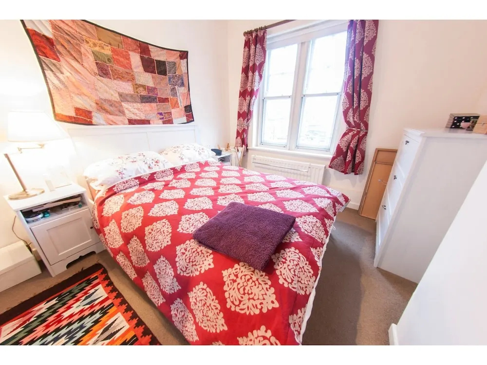 Charming 1-br Upper Holloway Flat For 2