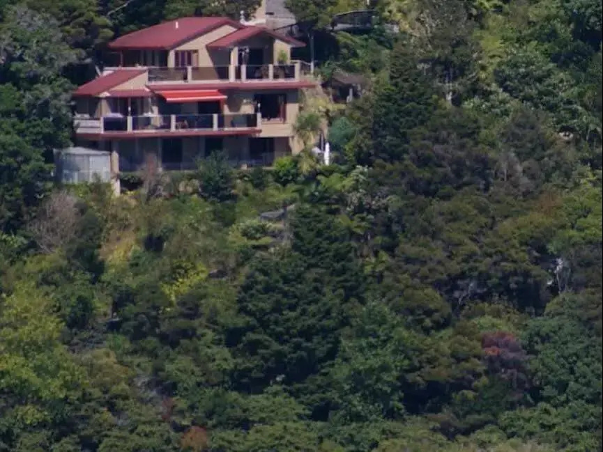 Bay of Islands Beach House Apartments