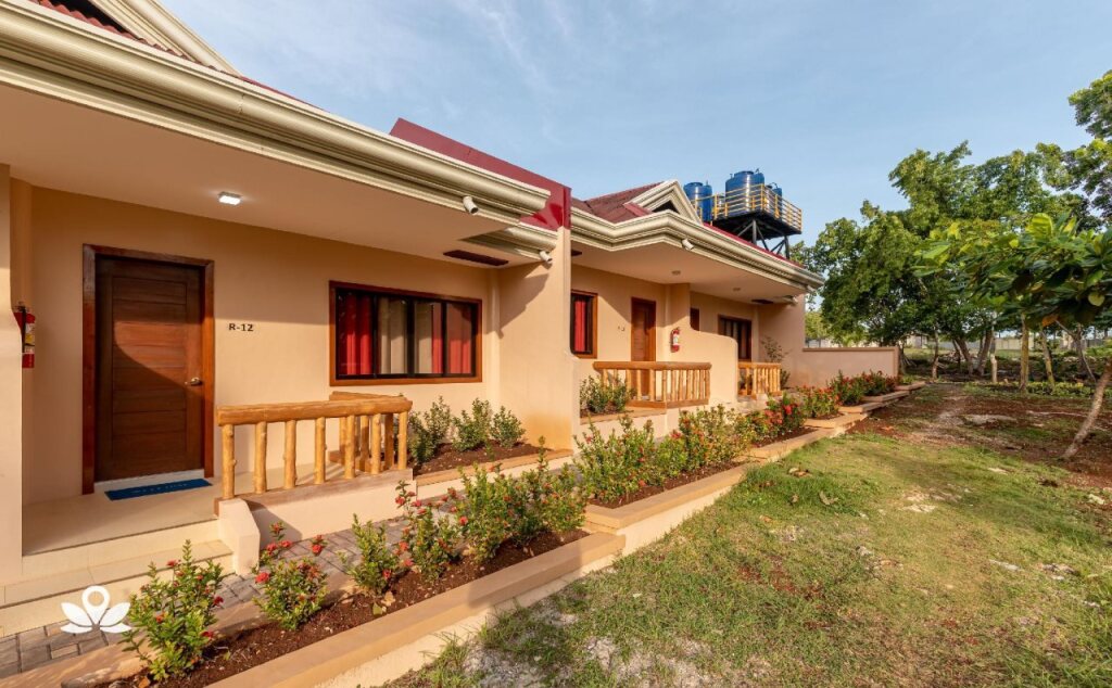 Hidden Coral Diver's Club